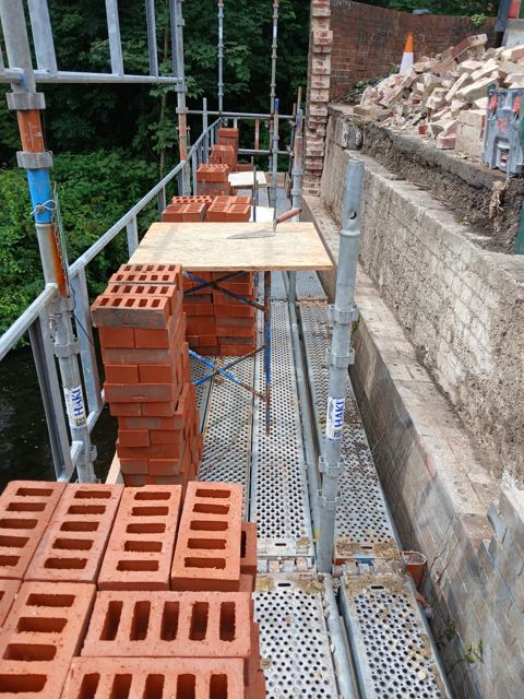Bridge brickwork reconstruction