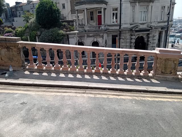 Harbour stone balustrade