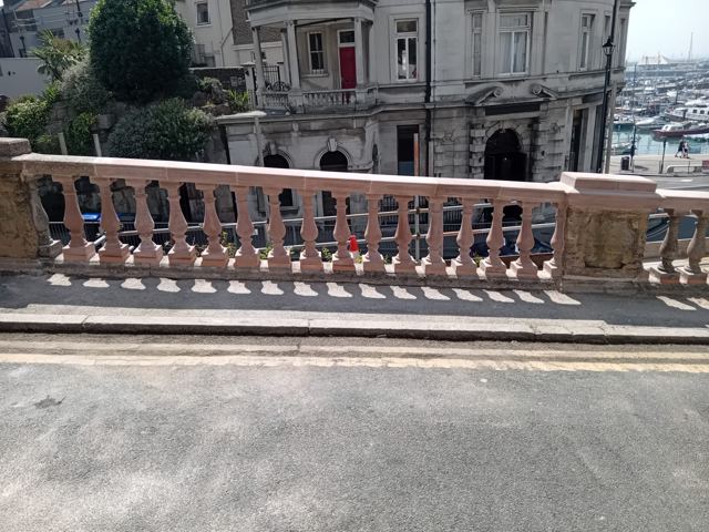 Harbour stone balustrade